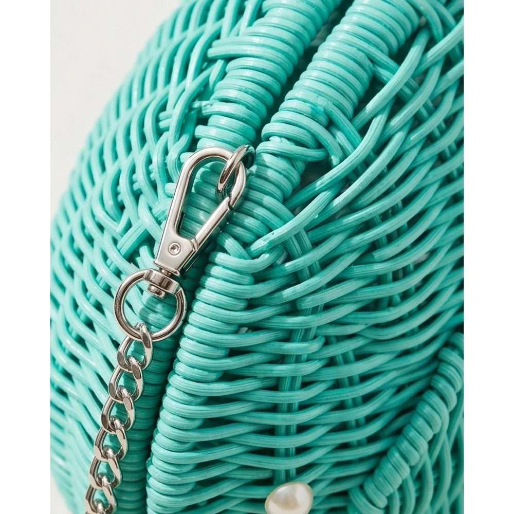 Tommy Bahama Teal Woven Wicker Fish Crossbody Bag Beaded Handle Novelty Clutch